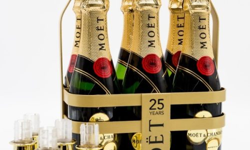 Liz Palmer -MOET-Champagne-Caddy-3