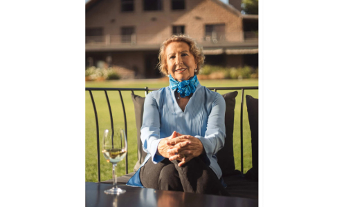 Liz Palmer_Wine_Susana Babola